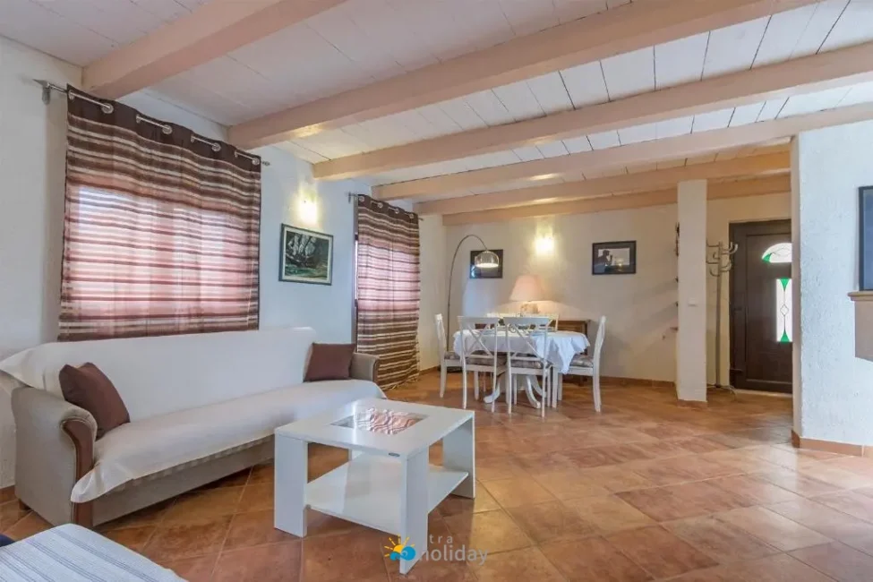 tar,vila karina,odmor,bazen,smještaj,6 osoba,istra,holiday,poreč