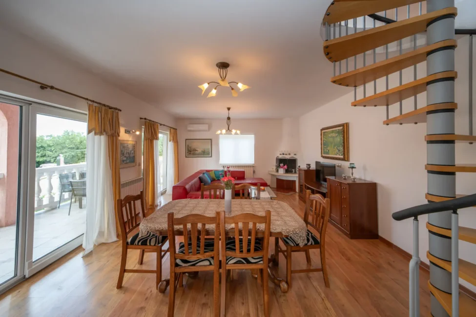 apartman sabrina,istri,poreču,8 osoba,apartman,sabrina